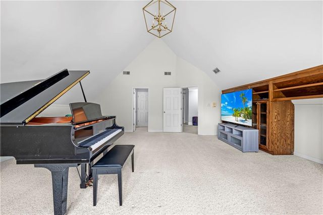 1696 Harts Run, Atlanta, GA 30341