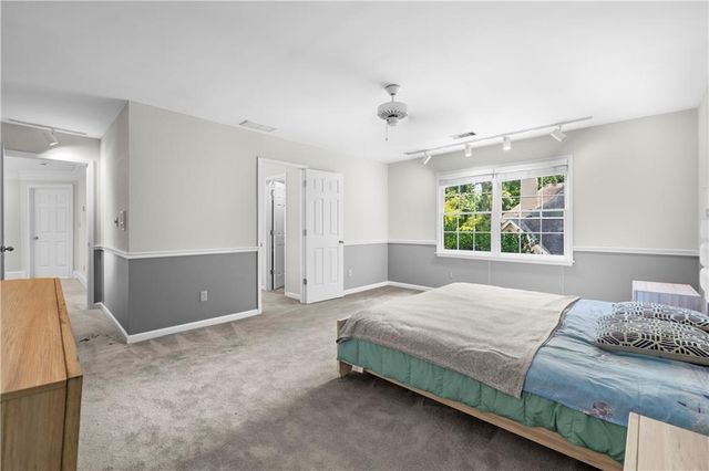 1696 Harts Run, Atlanta, GA 30341