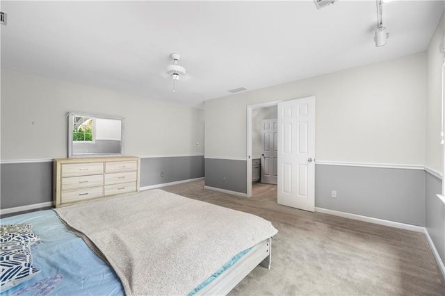 1696 Harts Run, Atlanta, GA 30341