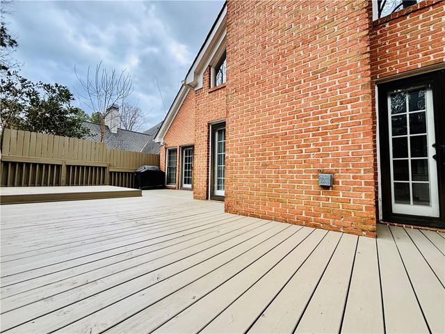 1696 Harts Run, Atlanta, GA 30341