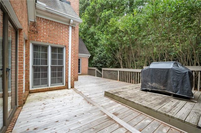 1696 Harts Run, Atlanta, GA 30341