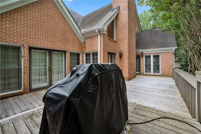 1696 Harts Run, Atlanta, GA 30341