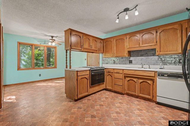 2834 Reed Lane, Fremont, NE 68025