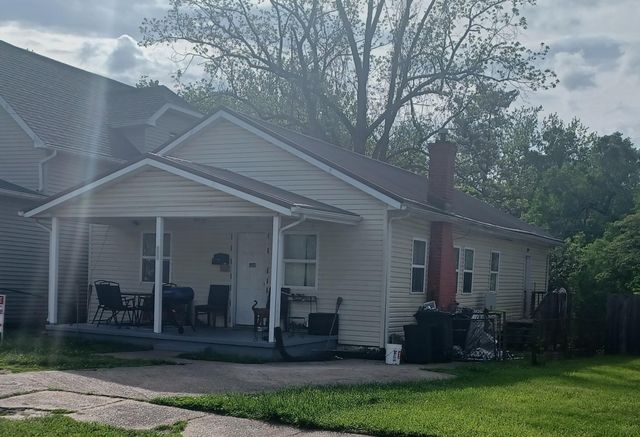 121 Cedar Street, Huntington, WV 25705