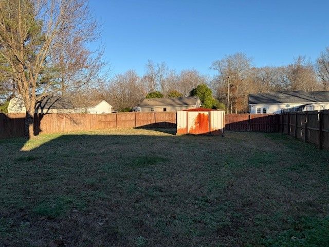 555 Anita Dr, Clarksville, TN 37042