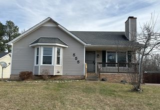 555 Anita Dr, Clarksville, TN 37042