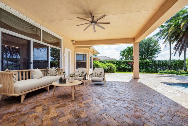 15234 SW 40th Street, Davie, FL 33331