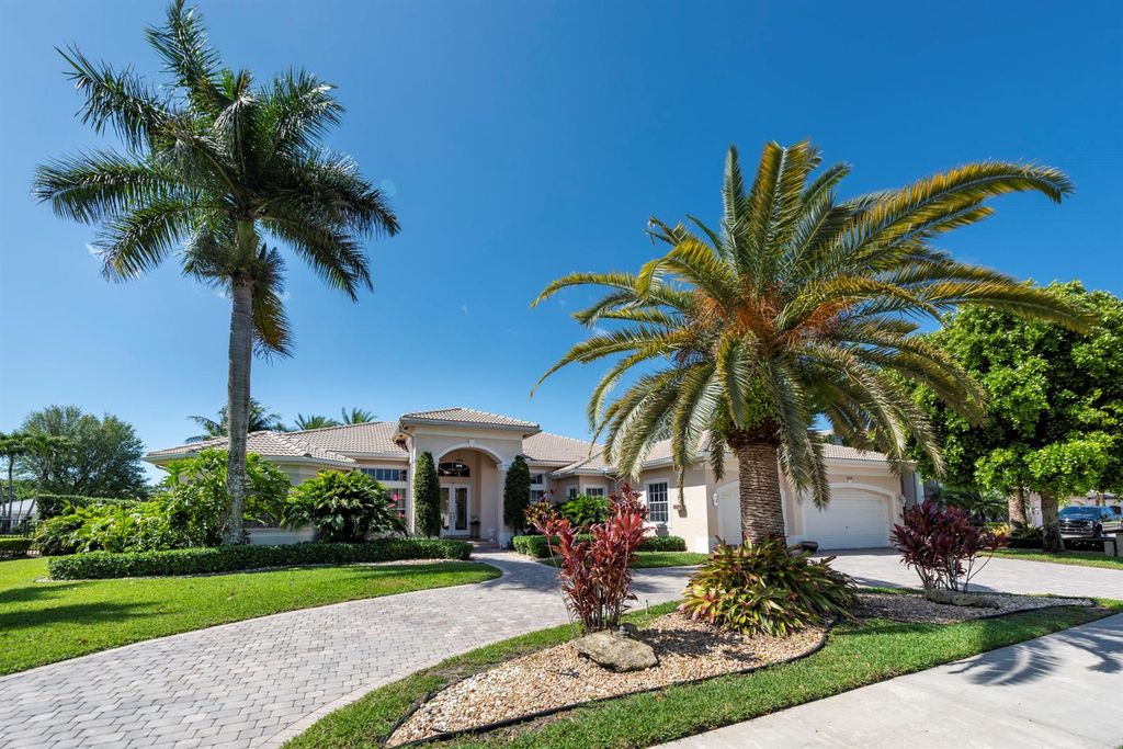 15234 SW 40th Street, Davie, FL 33331