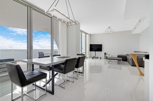 16901 Collins Avenue 1402, Sunny Isles Beach, FL 33160
