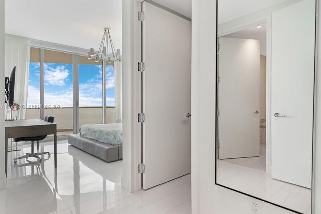 16901 Collins Avenue 1402, Sunny Isles Beach, FL 33160