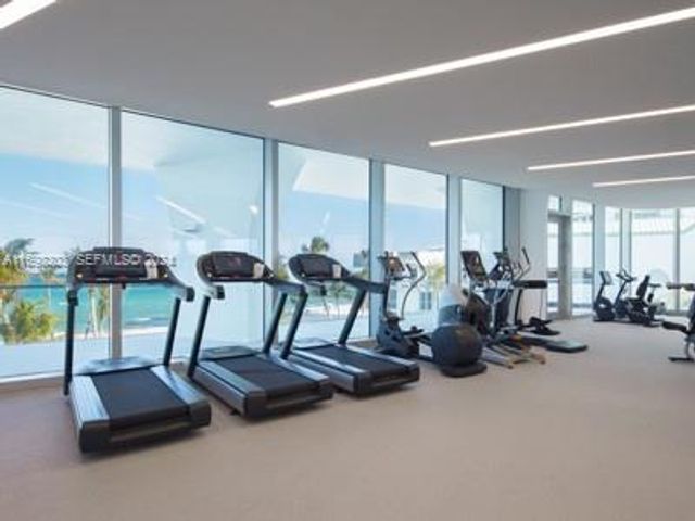 16901 Collins Avenue 1402, Sunny Isles Beach, FL 33160