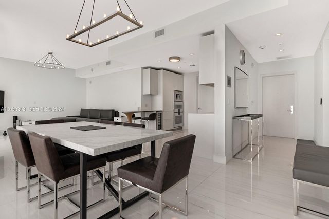 16901 Collins Avenue 1402, Sunny Isles Beach, FL 33160