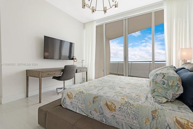 16901 Collins Avenue 1402, Sunny Isles Beach, FL 33160