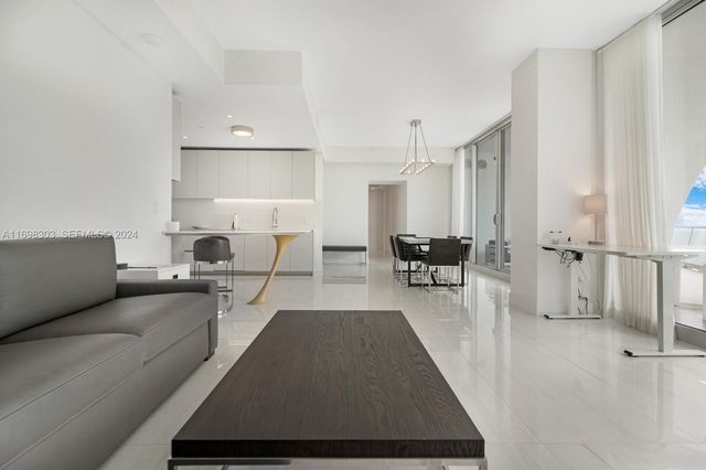16901 Collins Avenue 1402, Sunny Isles Beach, FL 33160