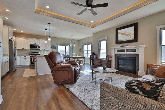 761 186th Place, Pella, IA 50219