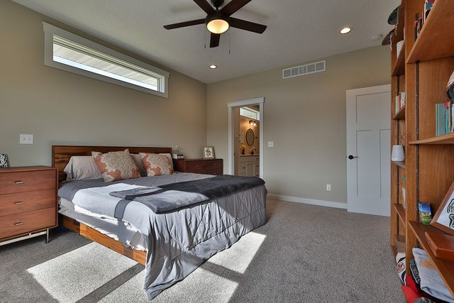 761 186th Place, Pella, IA 50219