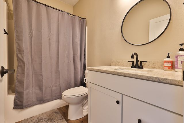 761 186th Place, Pella, IA 50219