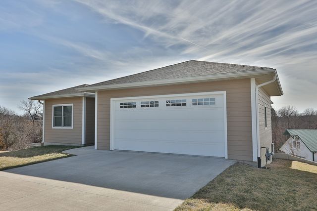 761 186th Place, Pella, IA 50219