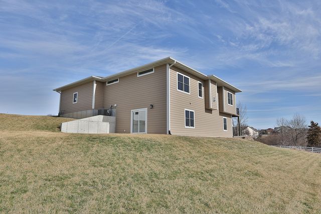 761 186th Place, Pella, IA 50219