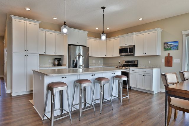 761 186th Place, Pella, IA 50219