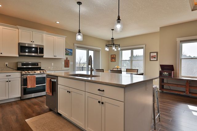 761 186th Place, Pella, IA 50219