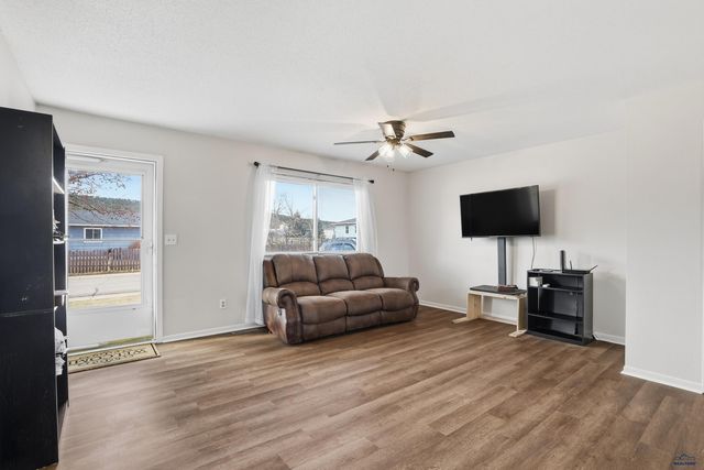 8047 HAAS LN, Black Hawk, SD 57718