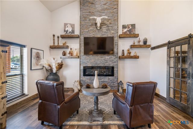 2796 Benbow Road, Inez, TX 77968