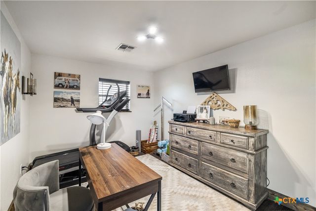 2796 Benbow Road, Inez, TX 77968