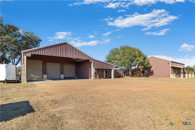 2796 Benbow Road, Inez, TX 77968