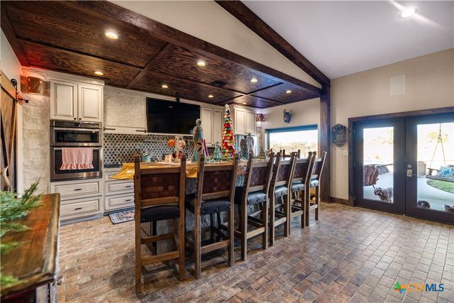 2796 Benbow Road, Inez, TX 77968