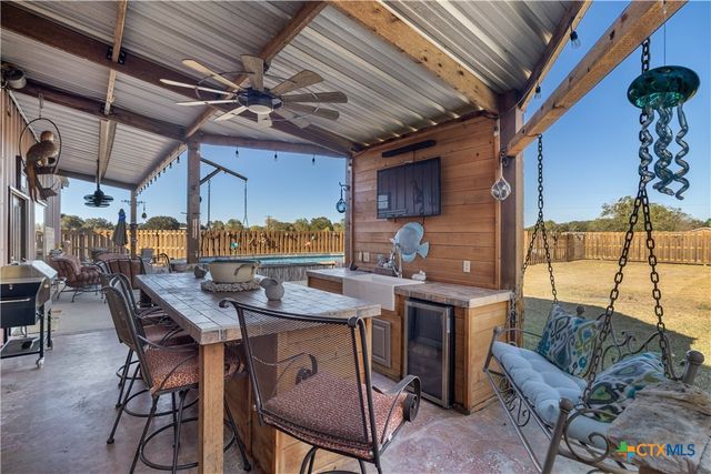 2796 Benbow Road, Inez, TX 77968