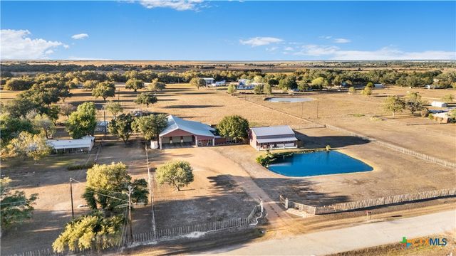 2796 Benbow Road, Inez, TX 77968