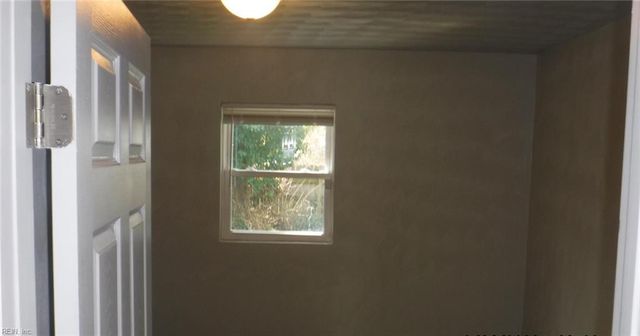 74 Hobson ST, Portsmouth, VA 23704