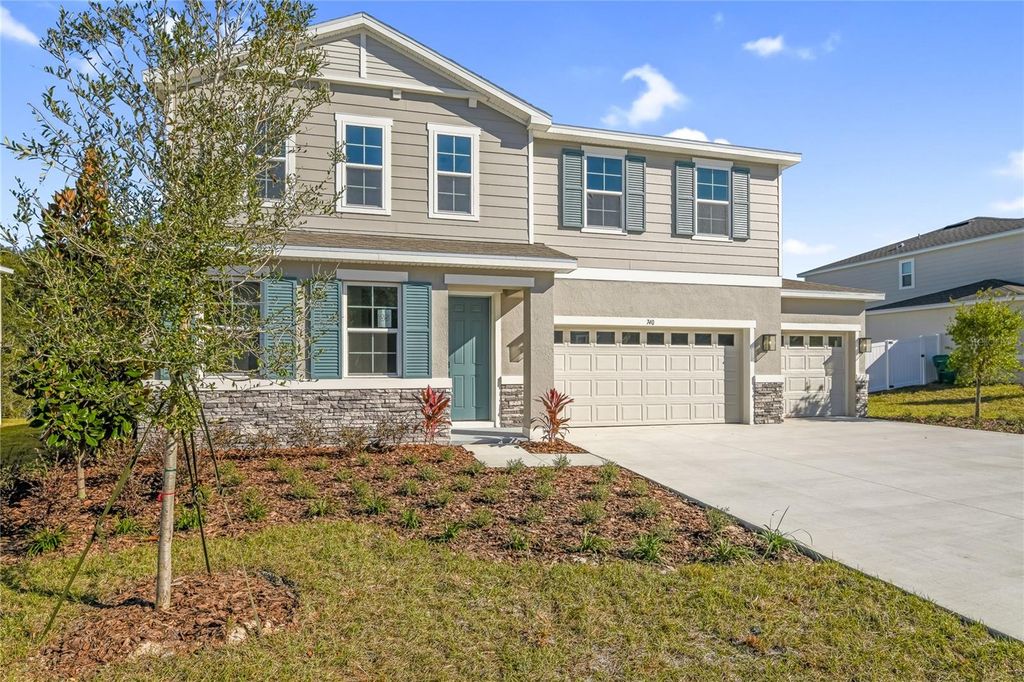 Image 1 of property listing at 740 WEKIVA RIDGE DRIVE, Mount Dora, FL 32757