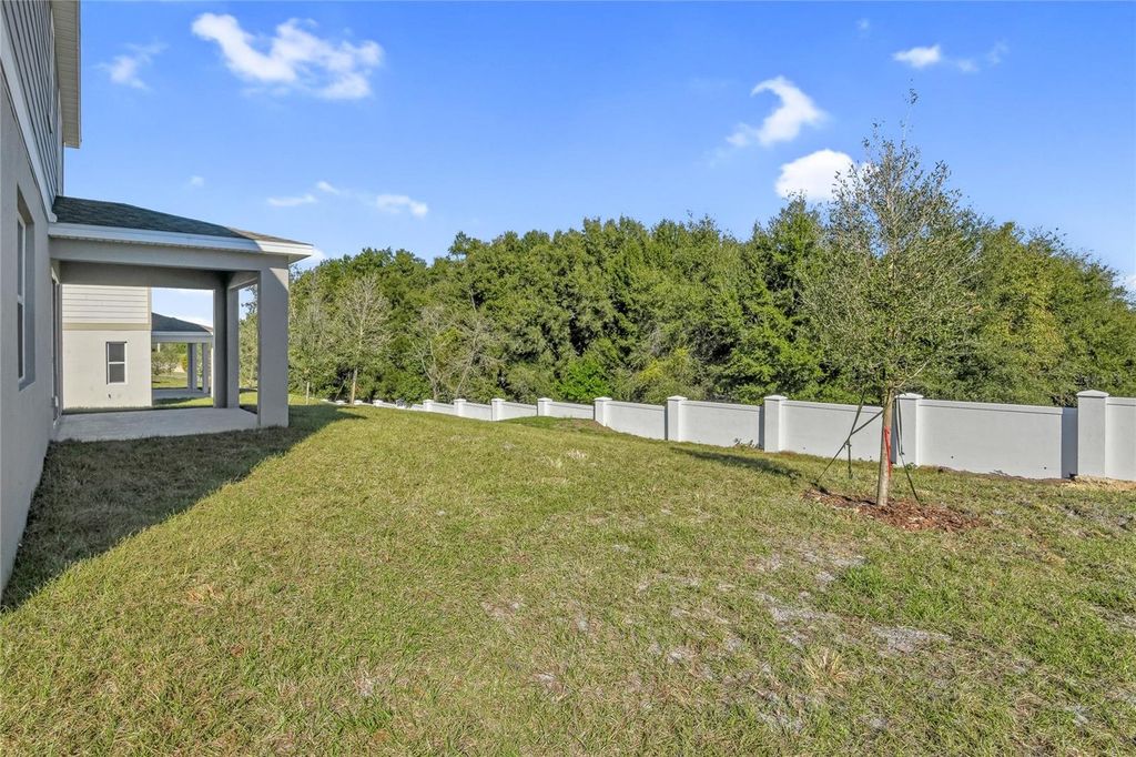 Image 16 of property listing at 740 WEKIVA RIDGE DRIVE, Mount Dora, FL 32757