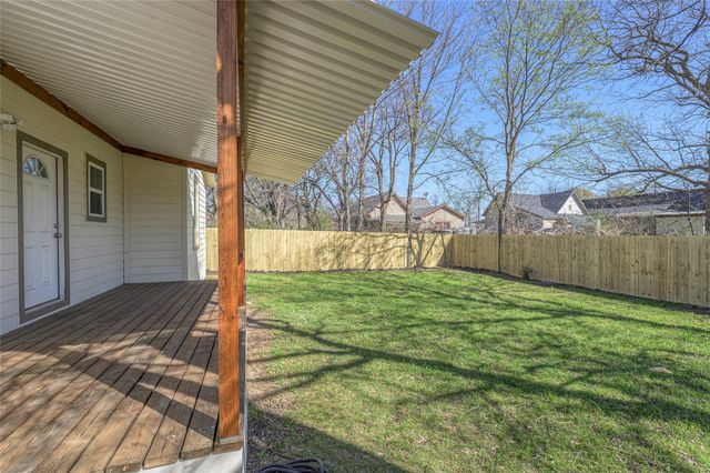 1905 S Walnut Street, Sherman, TX 75090