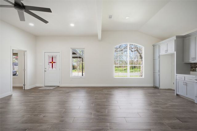 1905 S Walnut Street, Sherman, TX 75090