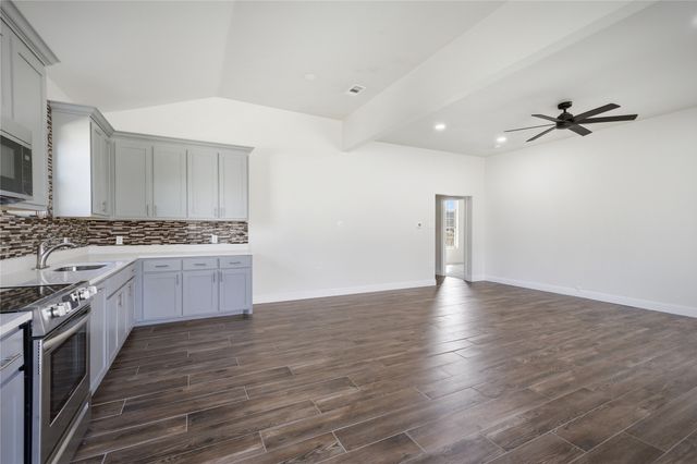 1905 S Walnut Street, Sherman, TX 75090