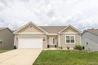 1425 Fairwood Drive, Belleville, IL 62220