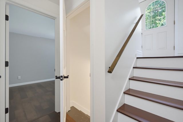 172 Morse Road, Manchester, NH 03104