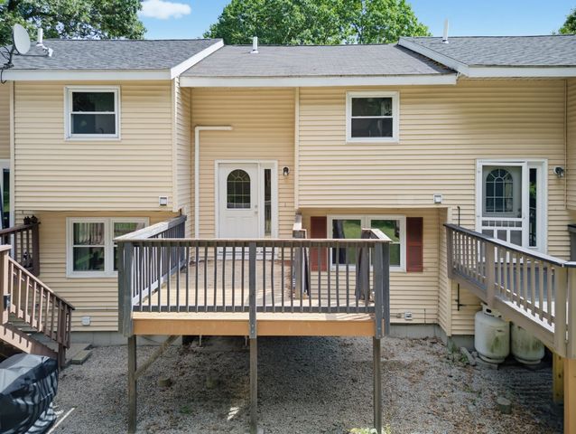 172 Morse Road, Manchester, NH 03104