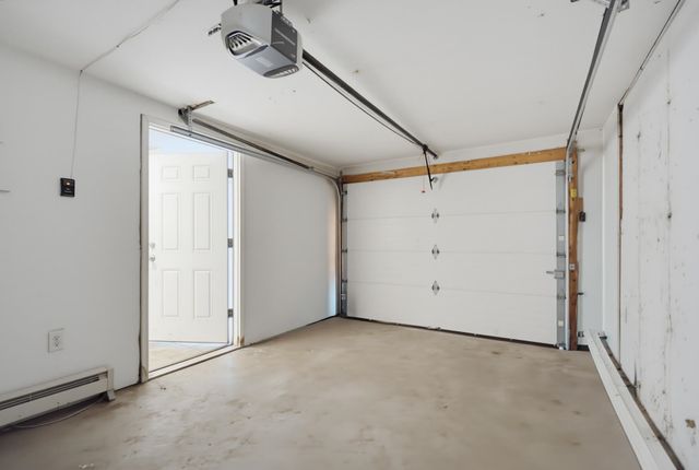 172 Morse Road, Manchester, NH 03104