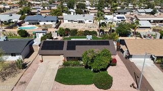 2814 E SIERRA Street, Phoenix, AZ 85028