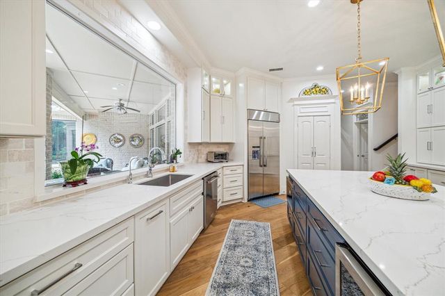 6010 Charming Creek Court, Kingwood, TX 77345