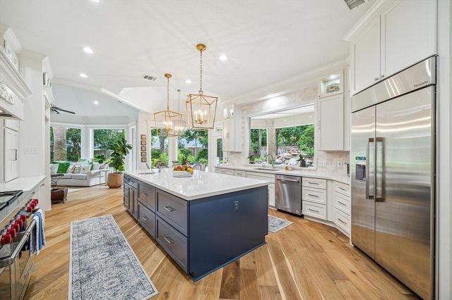 6010 Charming Creek Court, Kingwood, TX 77345