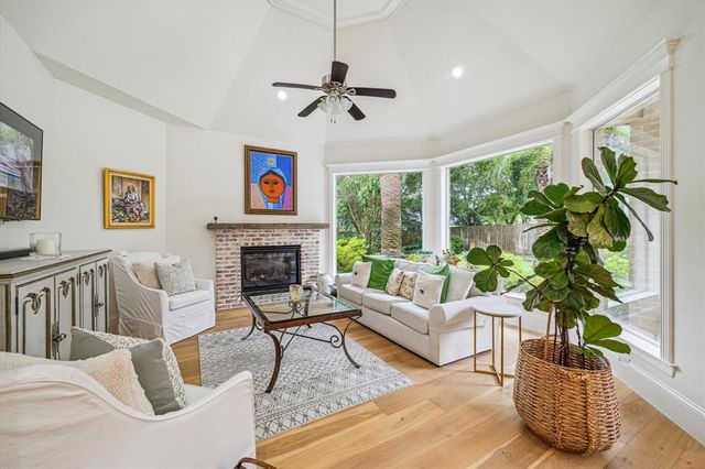 6010 Charming Creek Court, Kingwood, TX 77345