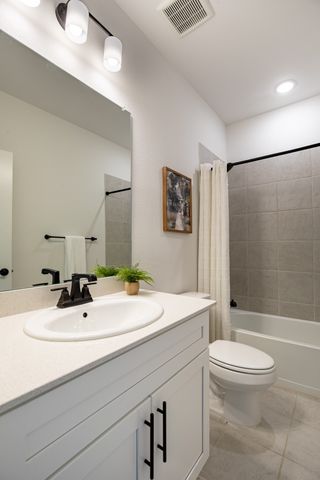 1917 Temple, Van Alstyne, TX 75495