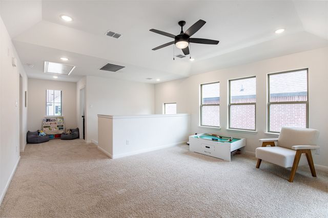 1917 Temple, Van Alstyne, TX 75495