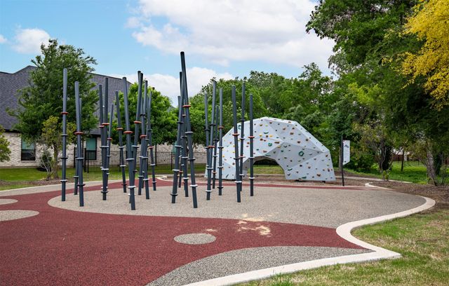 1917 Temple, Van Alstyne, TX 75495