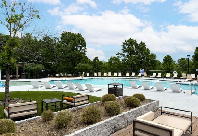 1917 Temple, Van Alstyne, TX 75495